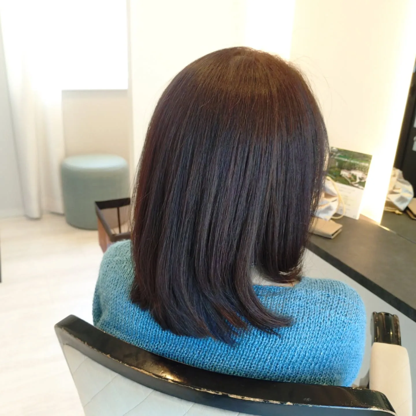 髪質改善トリートメントをオススメされて、施術を受けてください...