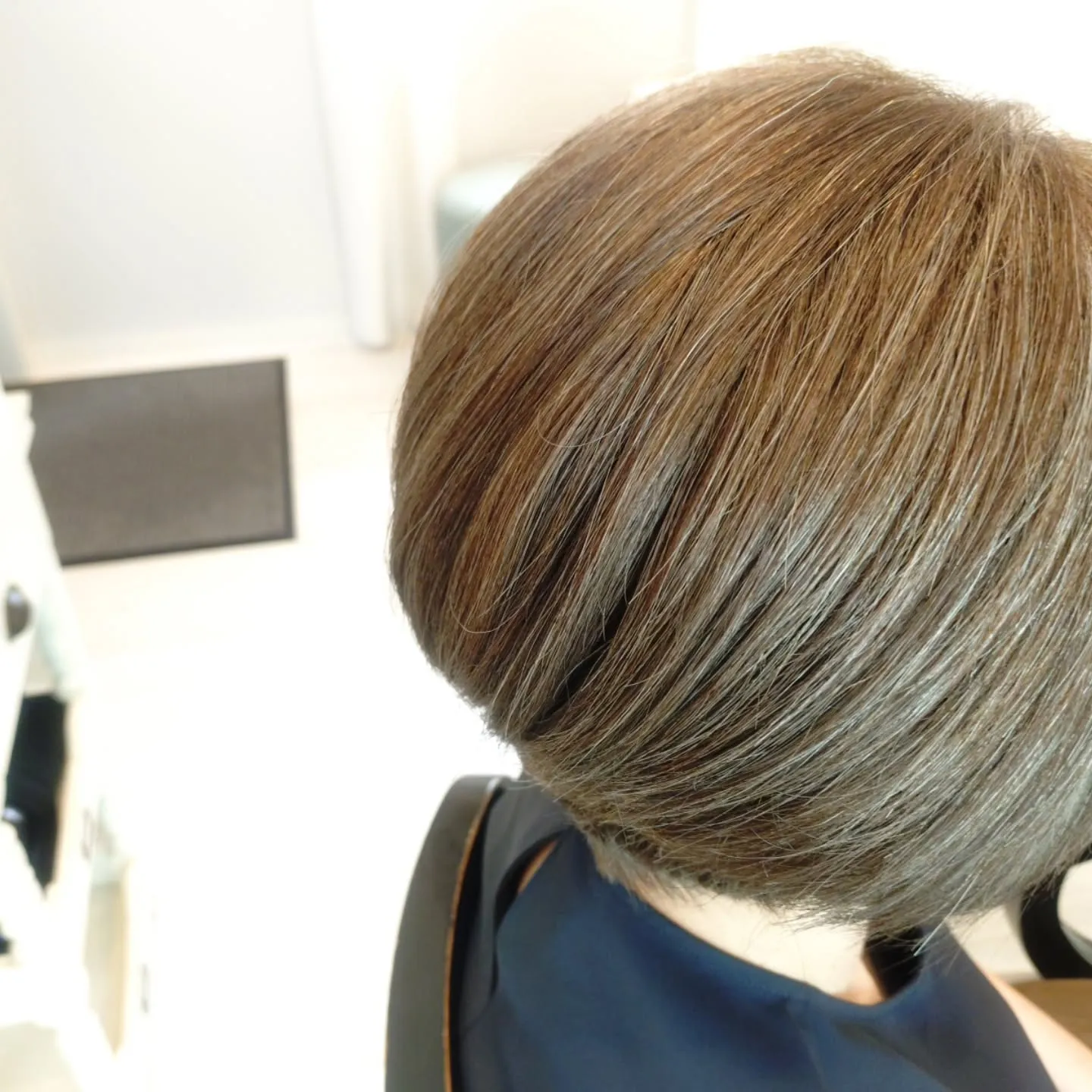 白髪ぼかしカラーのご提案、させていただいてます🔎